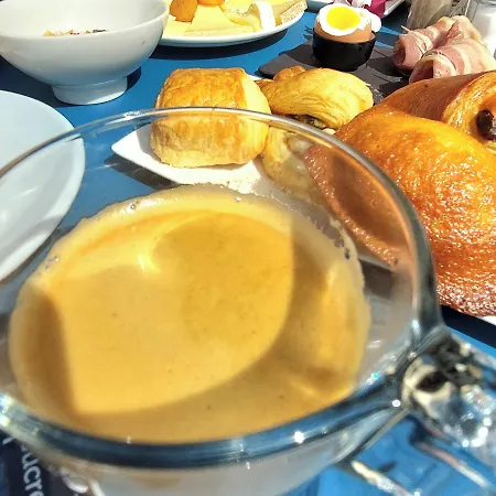 Ibis Centre Bastille Hotel 3*