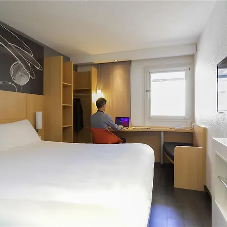 Ibis Centre Bastille Hotell 3*