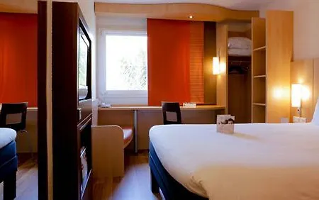 Hotel Ibis Centre Bastille 3*