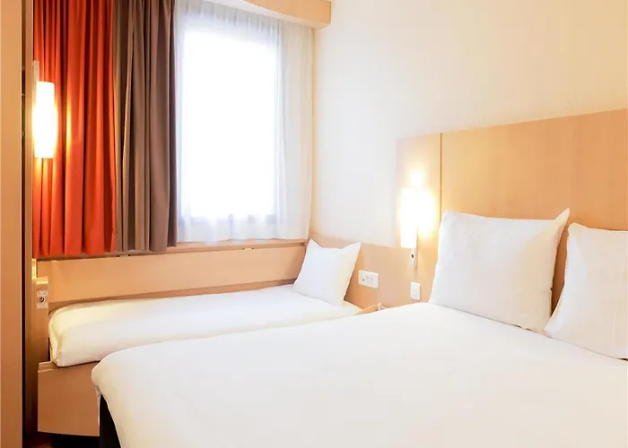 Ibis Centre Bastille فندق 3*