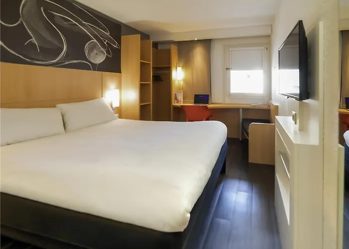 Ibis Centre Bastille فندق