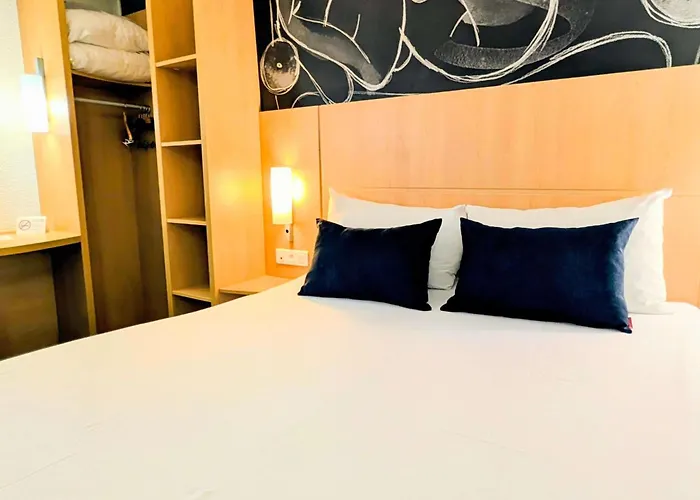 Ibis Centre Bastille 3*
